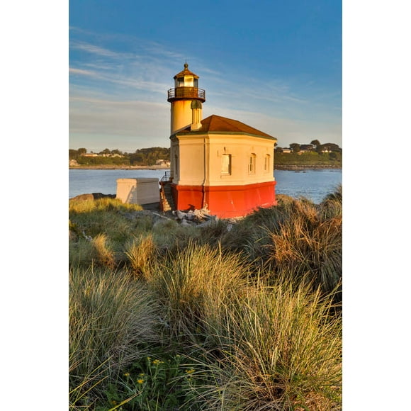 Evening light on Coquille River Lighthouse, Bullards Oregon State Park, Oregon Poster Print by Darrell Gulin (18 x 24) # US38DGU0208