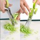thumbnail image 4 of Tijeras 5 Hojas Acero, Tijeras Hierbas Inoxidable, Tijeras 5 Hojas, Para Rallar Verduras, Papel, Cilantro (1 Peine Limpiador Y 1 Funda Protectora Para Tijeras), 4 of 5