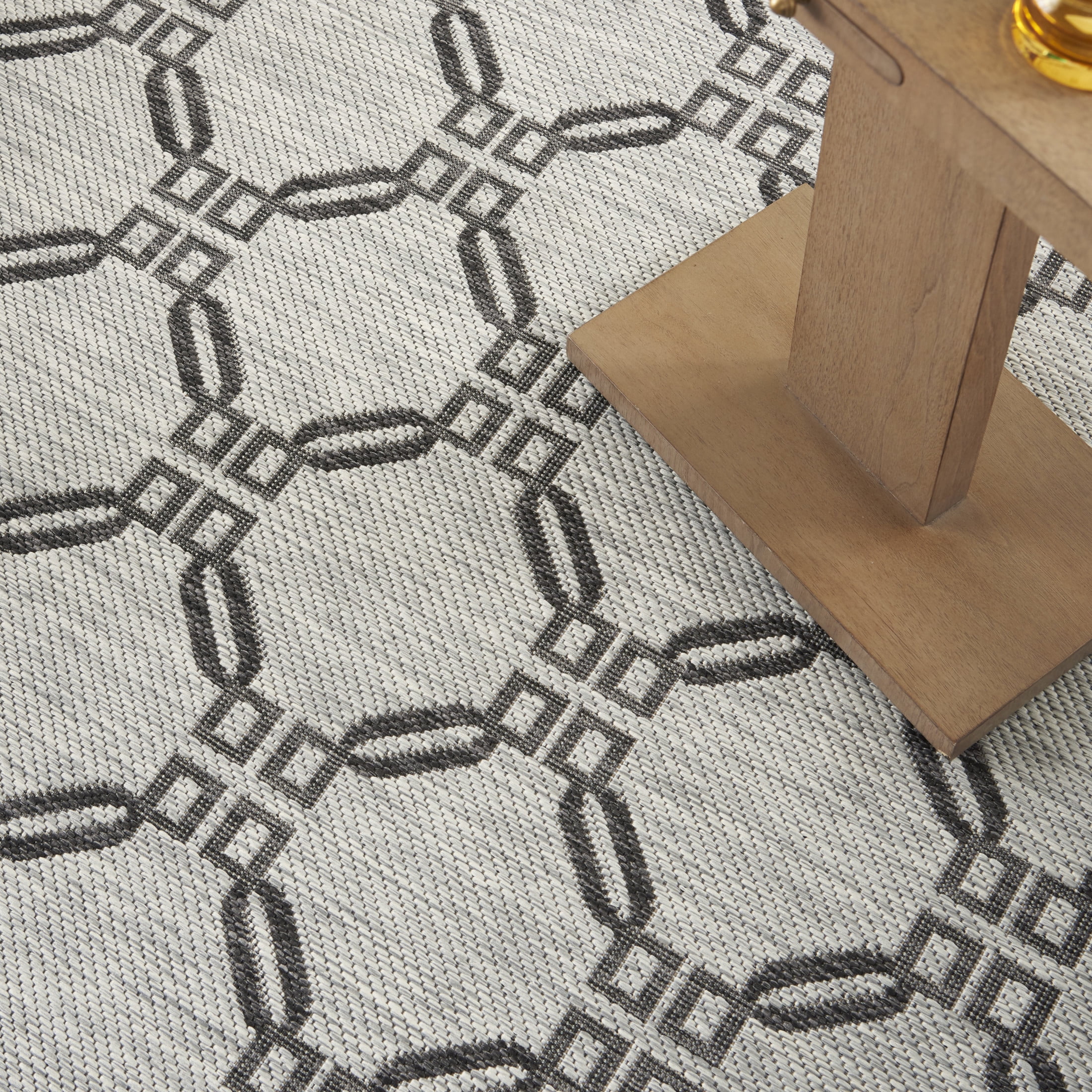 Nourison Country Side 5'3" x Round Ivory/Charcoal Transitional Rug