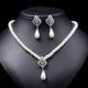 thumbnail image 1 of Collar de perlas nuevas para mujer, nicho de lujo, cien suéter a juego, cadena de clavícula, aleación JM, 1 of 4