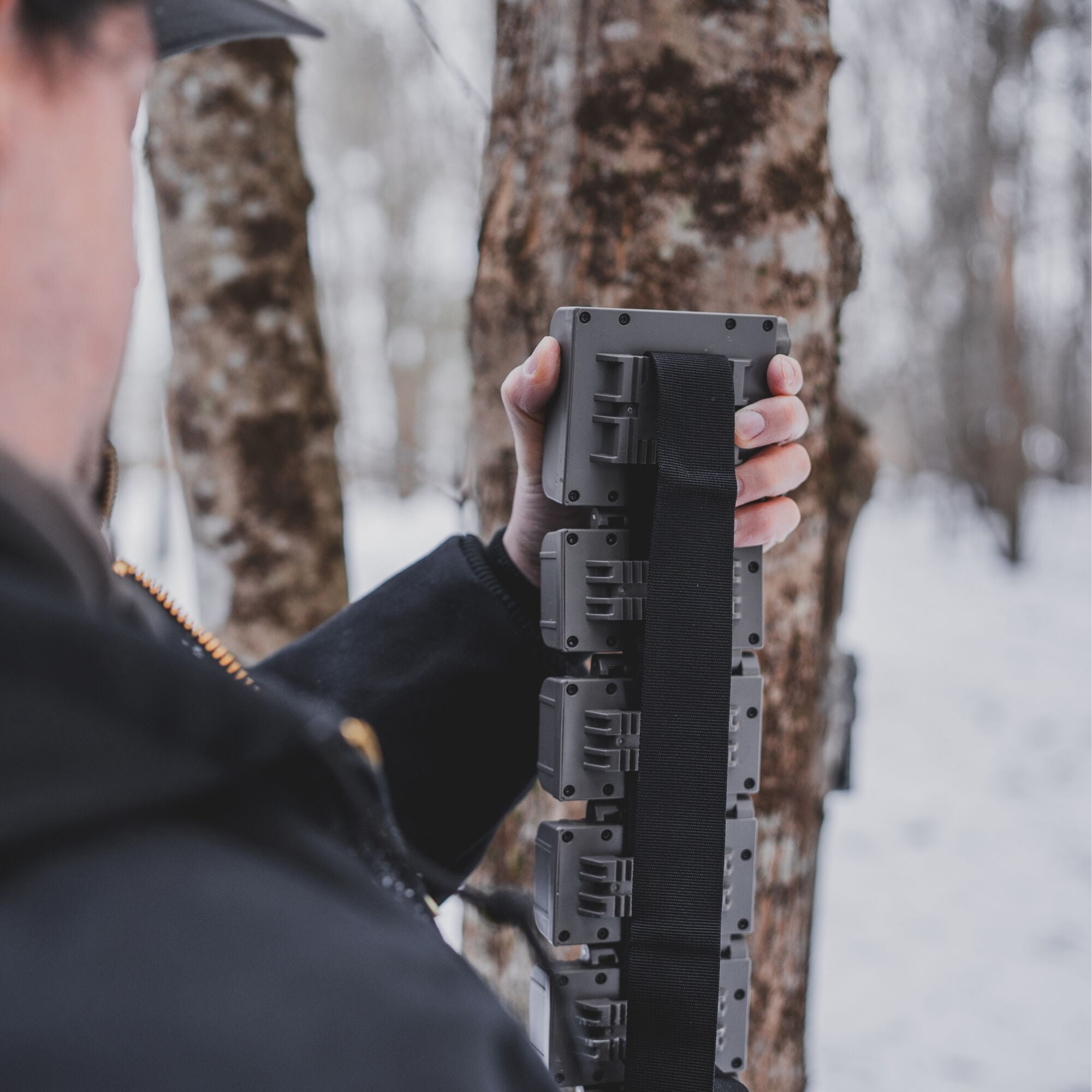 Reveal by Tactacam Battery Belt – High-Capacity External Battery Pack for Cellular Trail Cameras, Tree-Mounted Power System for Hunting & Wildlife Monitoring & Cameras