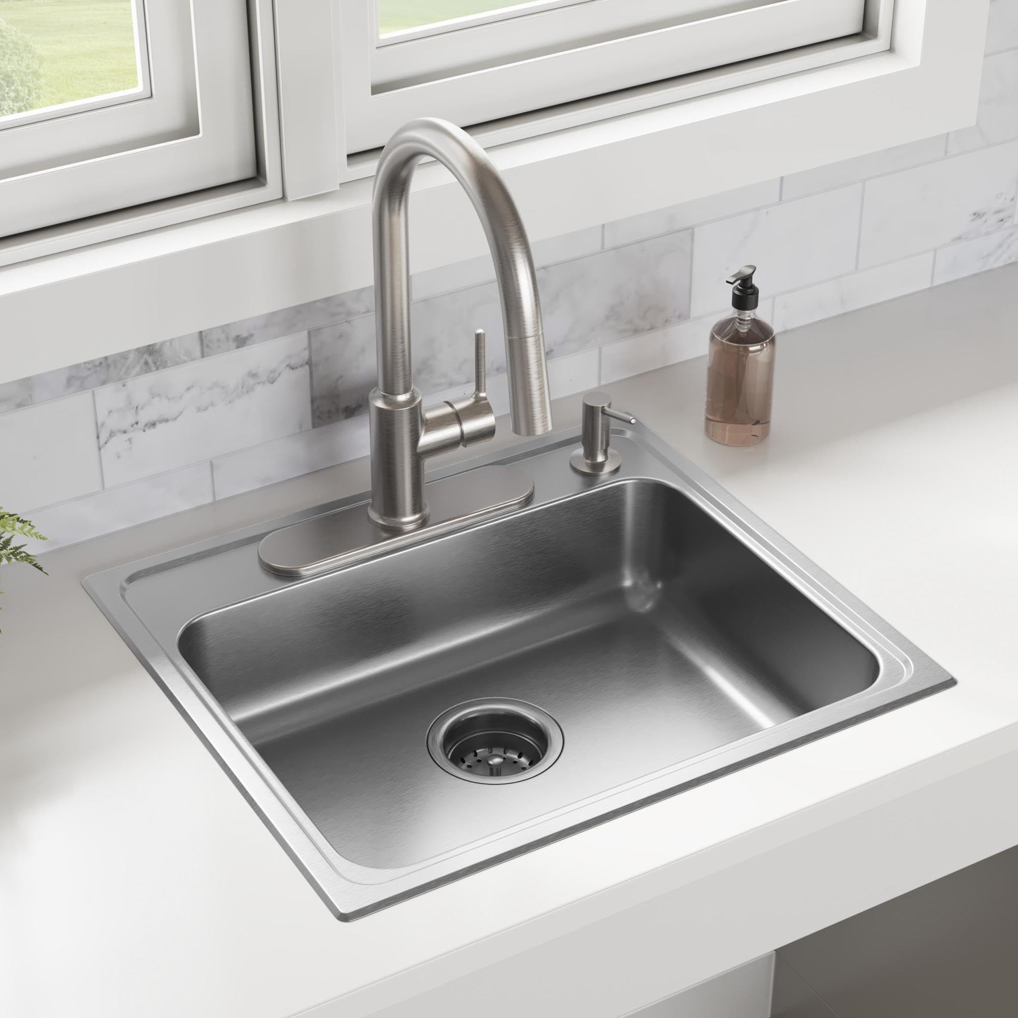 PROFLO PFXC4027 Loftus 1.5 GPM Single Hole Kitchen Faucet - Includes Escutcheon - Matte Black