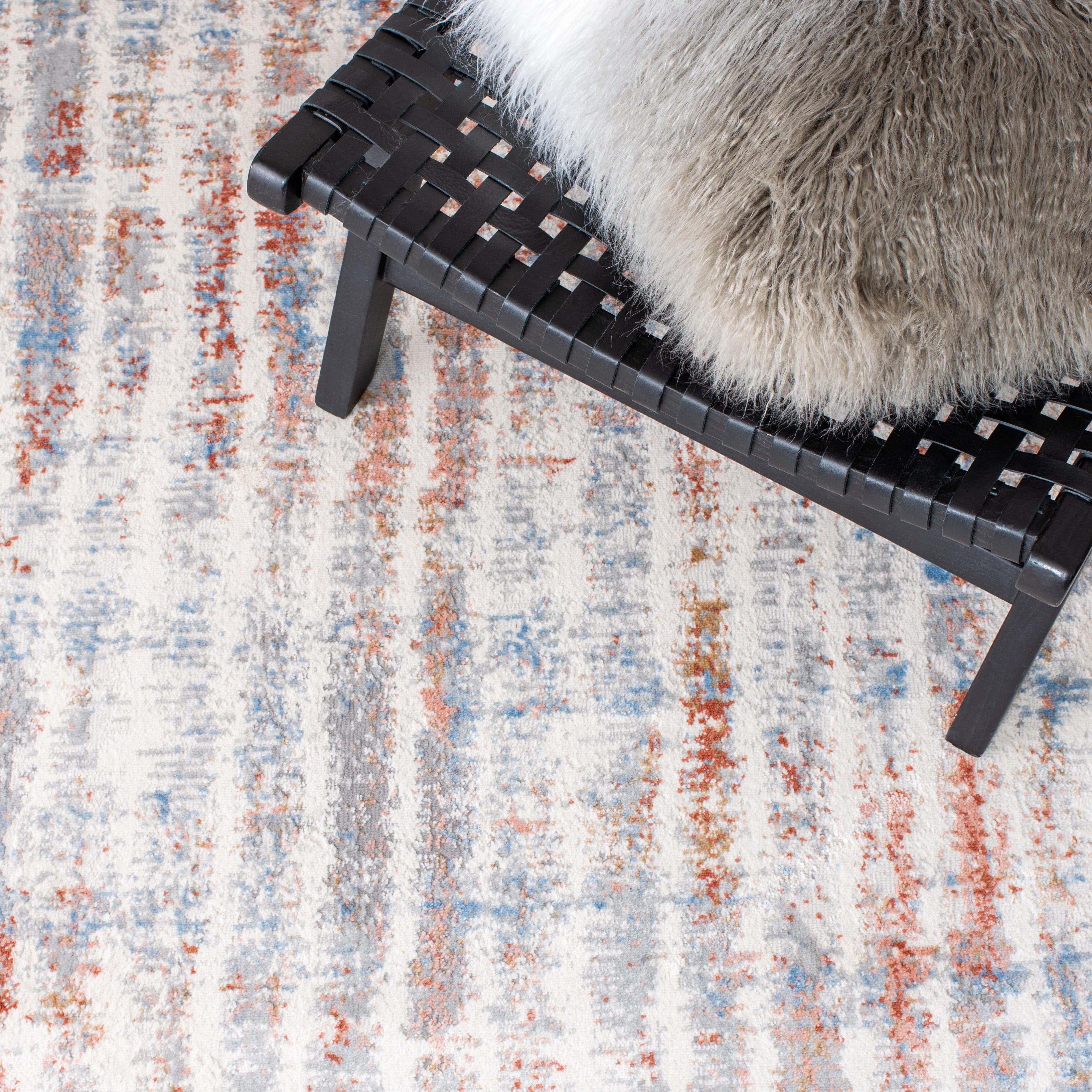 SAFAVIEH Amelia Denny Distressed Area Rug, Gray/Rust, 4'5" x 6'5"