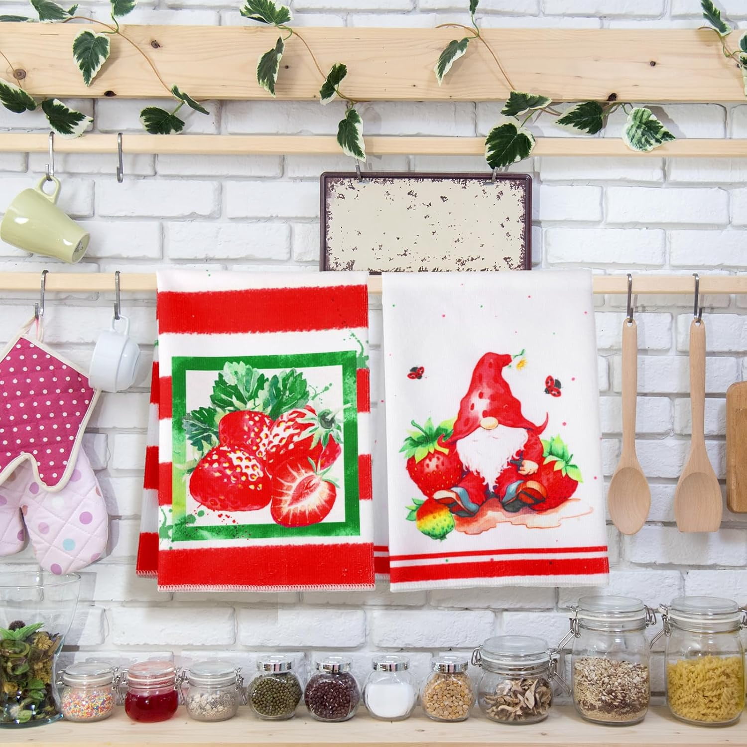 6 Pcs Summer Kitchen Towels 24 x 16 Inch Farmhouse Strawberry Hand Bath Dishtowels Absorbent Summer Tea Towel for Holiday Kitchen Bathroom Strawberry Party Decor Gifts