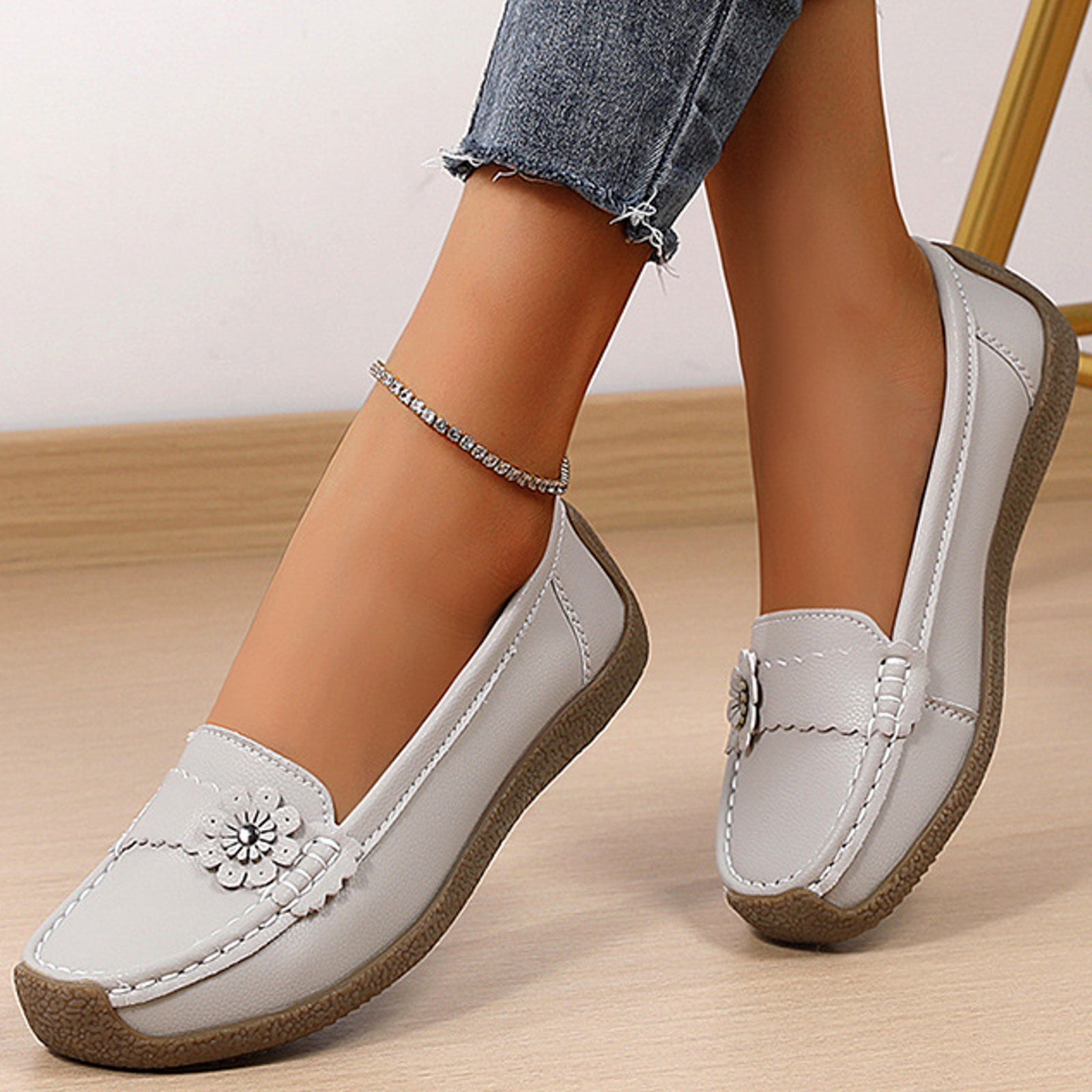 Women's Leather Penny Loafers Driving Moccasins Casual Slip on Flats Shoes Nurse Work Walking Loafer Shoes