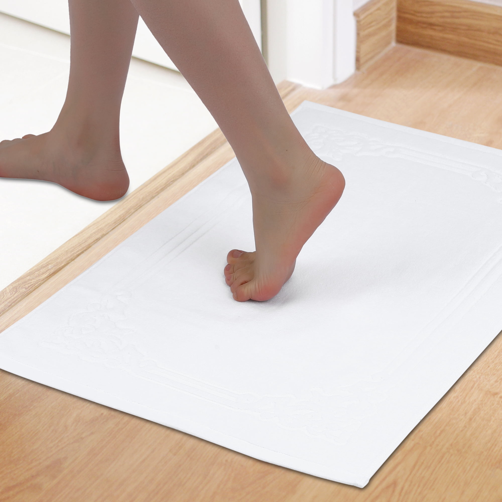 REGALWOVEN Bath Mat for Bathroom, Cotton Absorbent Floor Mats Quick Dry Towel for Hotel Spa Shower Bathtub Rug White 18" x 28"