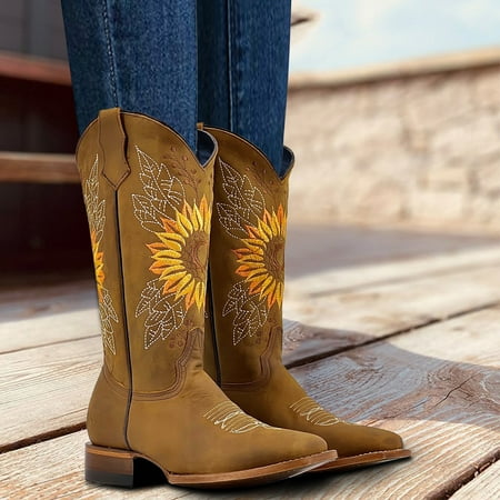 

ZMHEGW Boots For Women Large Heel Toe Style Embroidered Ethnic Boots Shoes