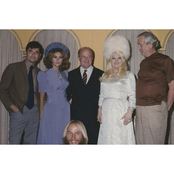 Moviemarket Raquel Welch, Mae West, Rex Reed & John Huston in Myra Breckinridge 24” x 36” Poster