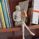 thumbnail image 3 of Estatuilla Pensador JAMW decoración del hogar mujer Lectura resina Sencillez, 3 of 5