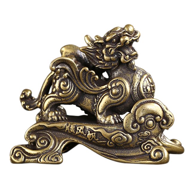 1 unid latón kylin estatua feng shui ornamento retro chi lin lin di figurine (estilo aleatorio)