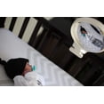 thumbnail image 2 of Omie View Espejo con clip con control remoto y luz LED para monitoreo de bebés Uso con moisés o cuna, 2 of 9