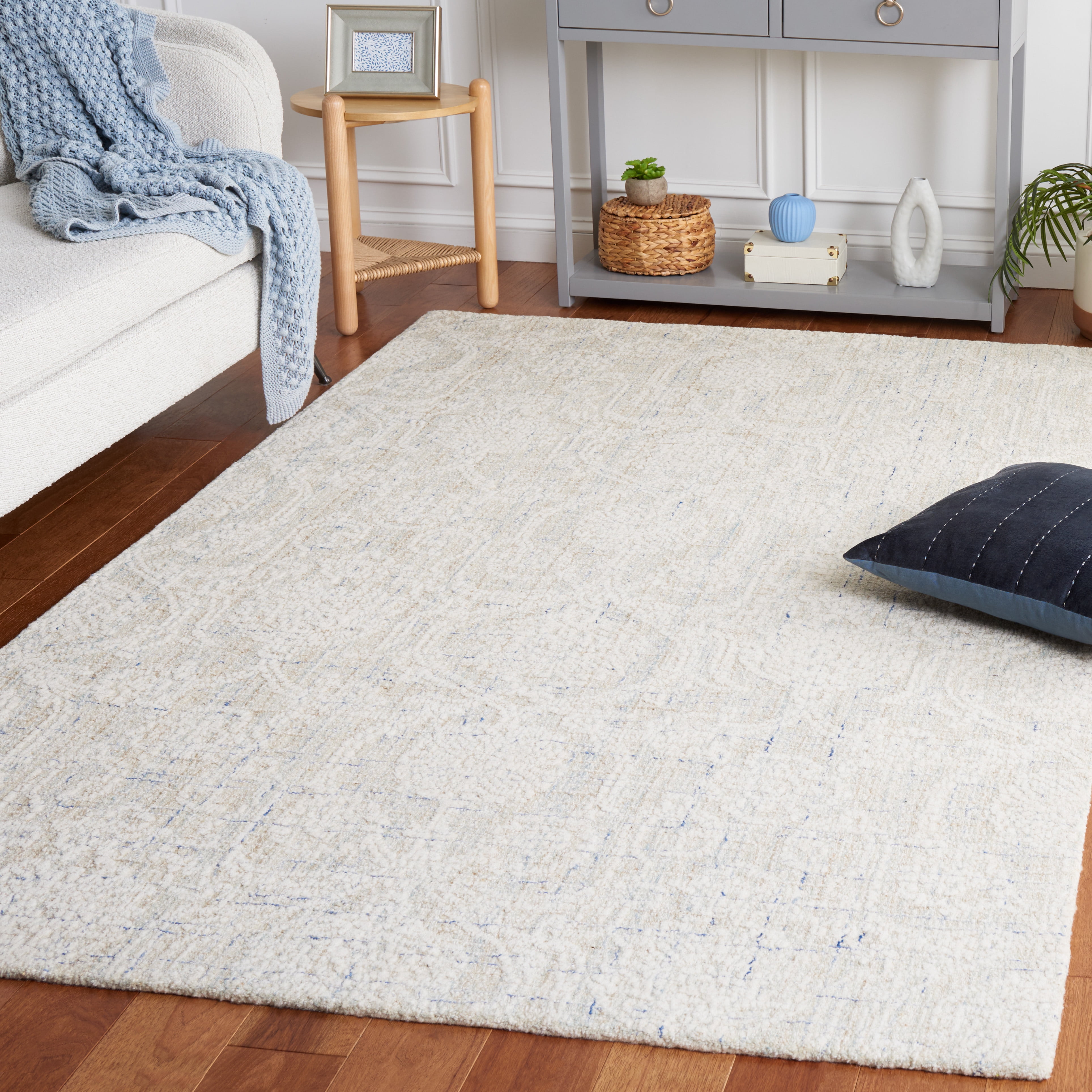 SAFAVIEH Ebony Abram Botanical Area Rug, Blue/Ivory, 6' x 9'