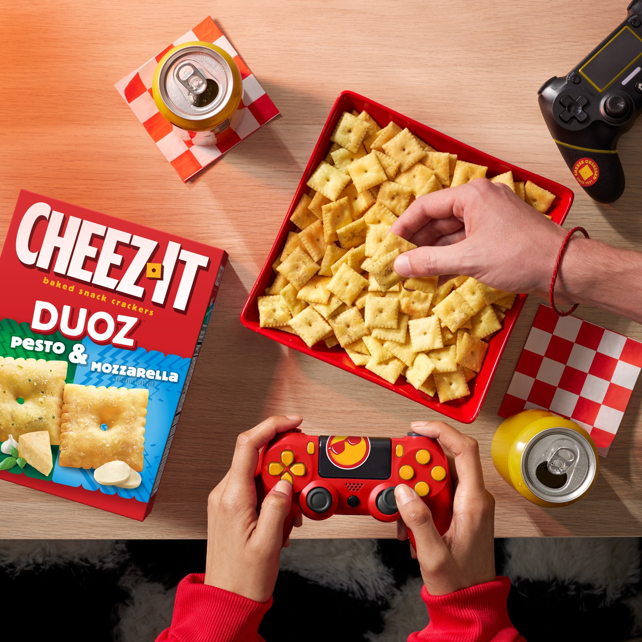 (12 pack) Cheez-It DUOZ Pesto and Mozzarella Baked Snack Crackers, Lunch Snacks, 12.4 oz