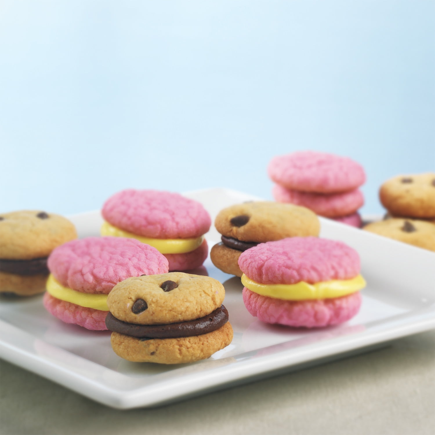 Easy-Bake Ultimate Oven Toy, Refill Mix, Chocolate Chip and Pink Sugar Cookies, Play Food, Aged 8 up
