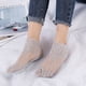 thumbnail image 1 of Calcetines cortos de encaje para mujer, calcetines finos de primavera y verano para mujer, calcetines de media pantorrilla transpirables de malla con bordado japonés para mujer, 1 of 6