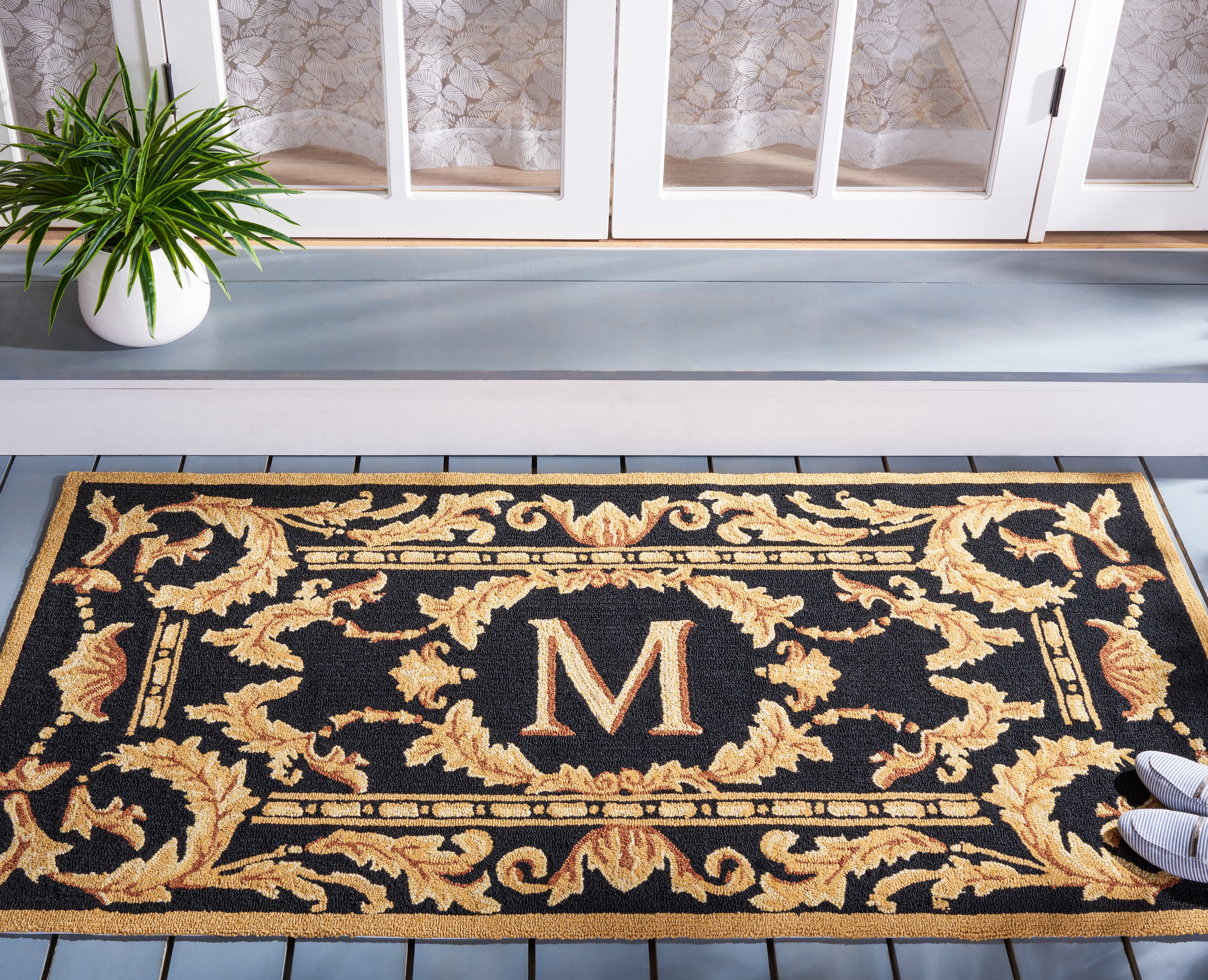 SAFAVIEH Monogram Jaslyn Medallion Indoor/Outdoor Area Rug, Black, 3' x 6'