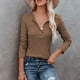 thumbnail image 4 of Blusa de Mujer Cuello en V Manga Larga Color Puro Medio Botón Moda Elegante Blusa Slim Fit Marrón S, 4 of 6