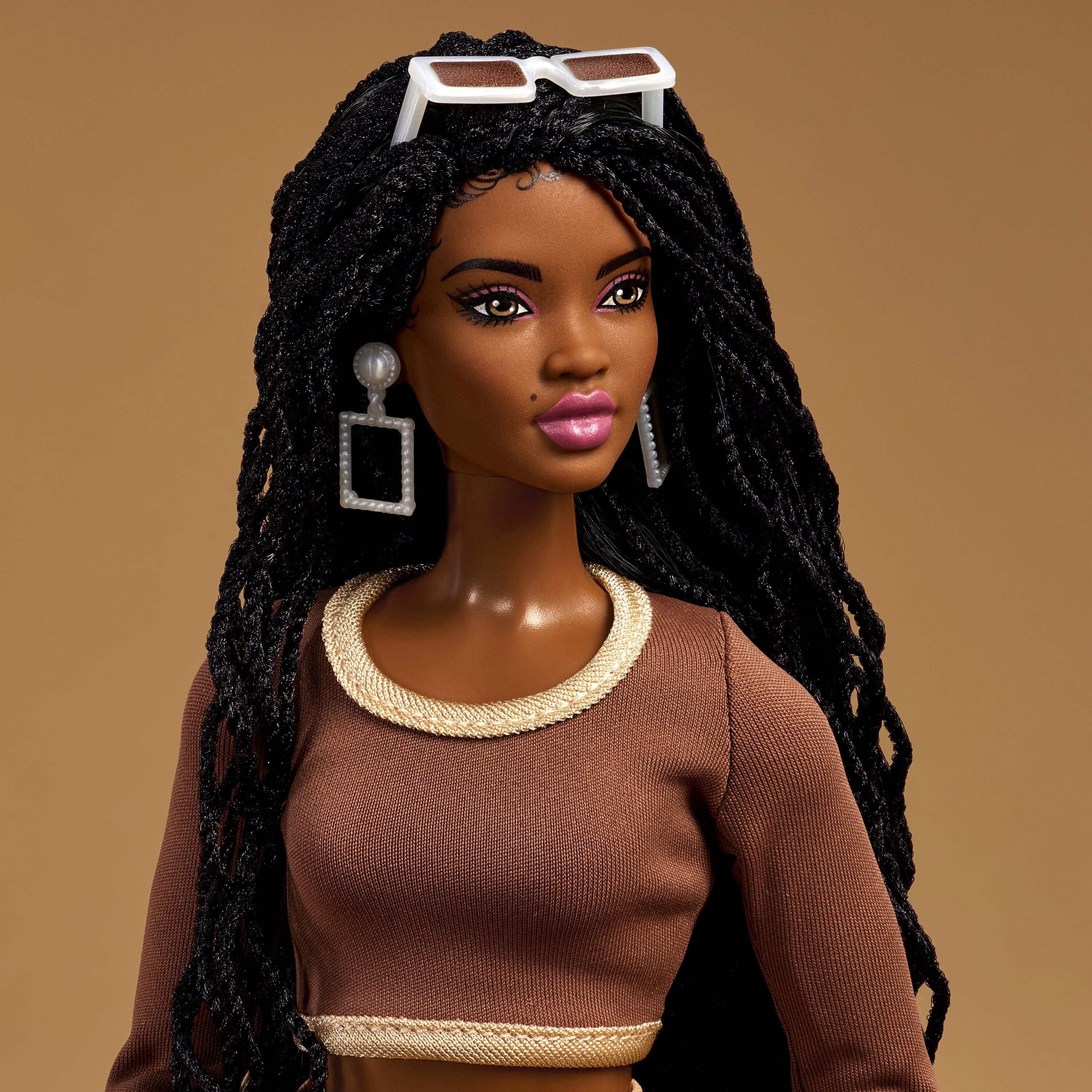 Barbie You Create Barbie Basics Neutral Kit 002, Customizable Fashion Doll & Universal-fit Clothing