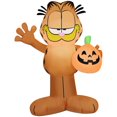 thumbnail image 1 of Garfield gonflable d'Halloween avec citrouille-lanterne, 1 of 5
