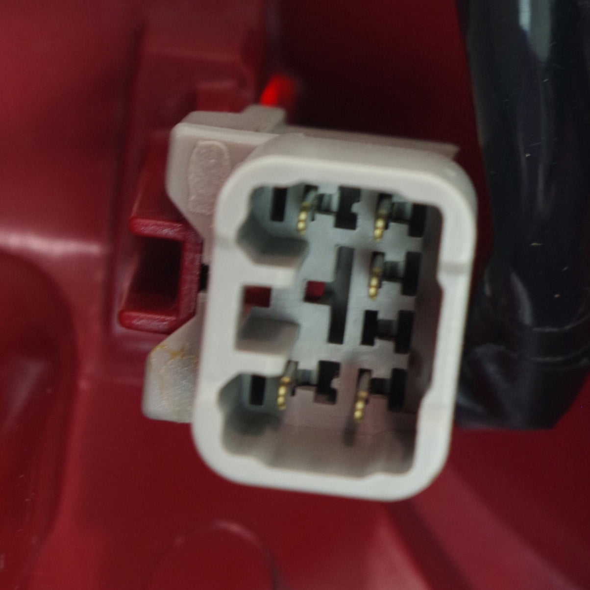 Tail Light Compatible With 2005-2009 Kia Spectra5 Right Passenger With bulb(s)