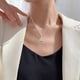 thumbnail image 3 of Juego de 2 collares huecos con copos de nieve y fragancia de aceite esencial para chicas a la moda (cadena dorada + cadena plateada + 2 piedras volcánicas de lava natural de 16 mm), 3 of 6