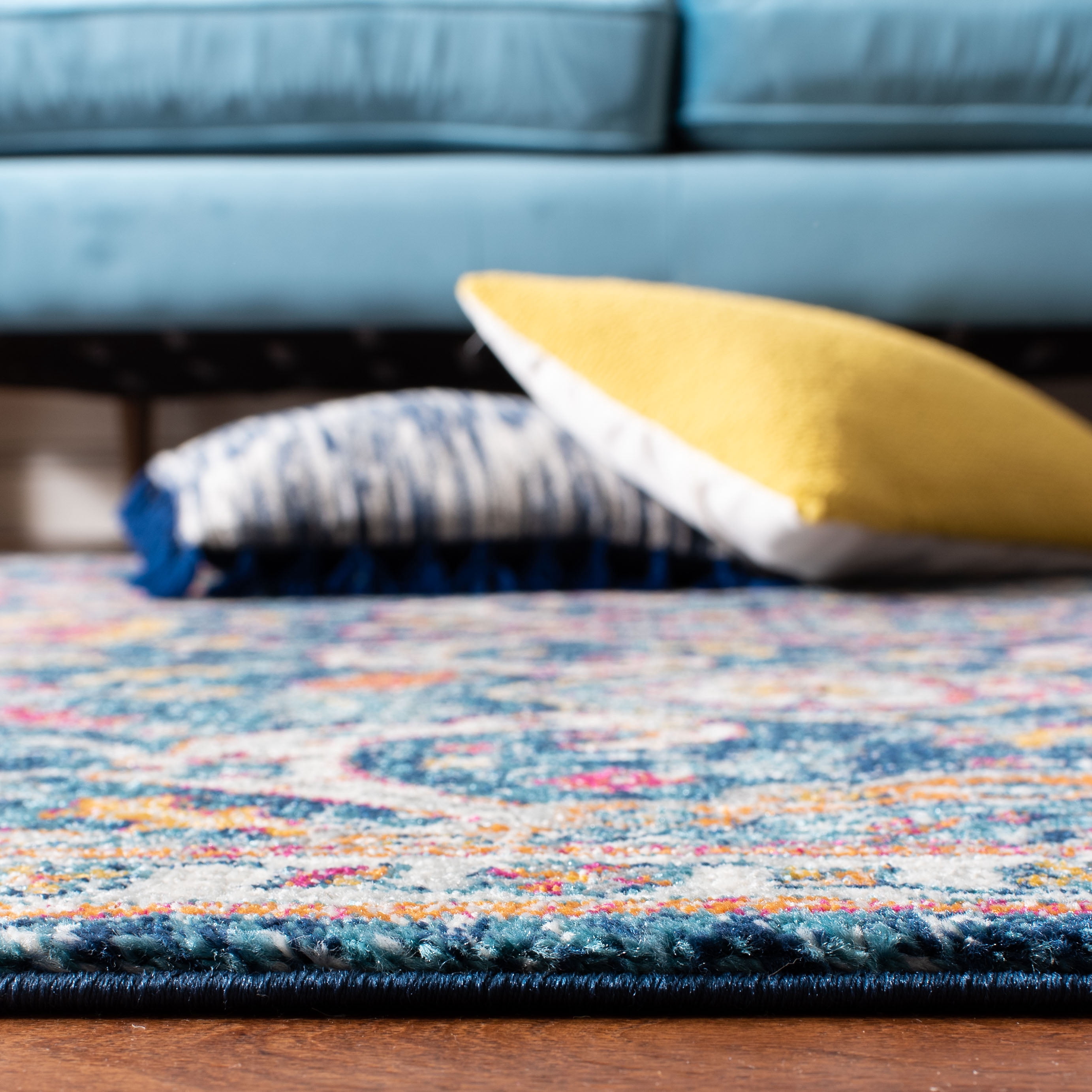 SAFAVIEH Evoke Lagrange Oriental Area Rug, Navy/Fuchsia, 9' x 12'