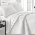 thumbnail image 3 of Shubozy Ultrasonic Reversible Quilt Sets, Lightweight Full/Queen Bedspread with Pillow Shams – Soft All-Season Bedding Coverlet, White, Queen 90" x 98, 3 of 5
