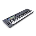 thumbnail image 3 of Teclado MIDI NOVATION FLKEY 61 de 61 Teclas Gris, 3 of 4