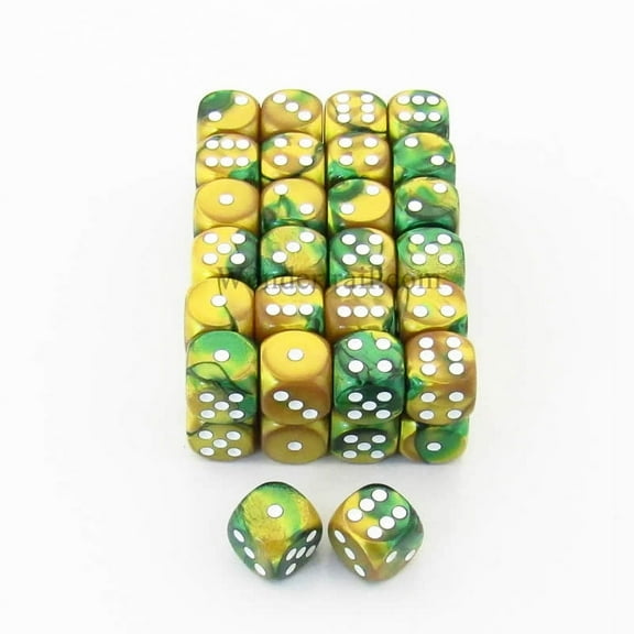 Gold and Green Gemini Dice with White Pips D6 16mm (5/8in) Pack of 50 Wondertrail