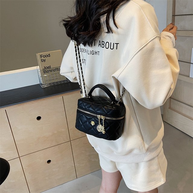 Bolso bandolera pequeño estilo Chanel con cadena de diamantes para mujer, novedad de verano 2025, diseño nicho, bandolera cuadrada pequeña.