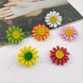 thumbnail image 4 of Broche de margarita pequeño, elegante, sencillo y a la moda, de estilo fresco, combinable con todo, con diseño de flor simple y moderno, 4 of 6