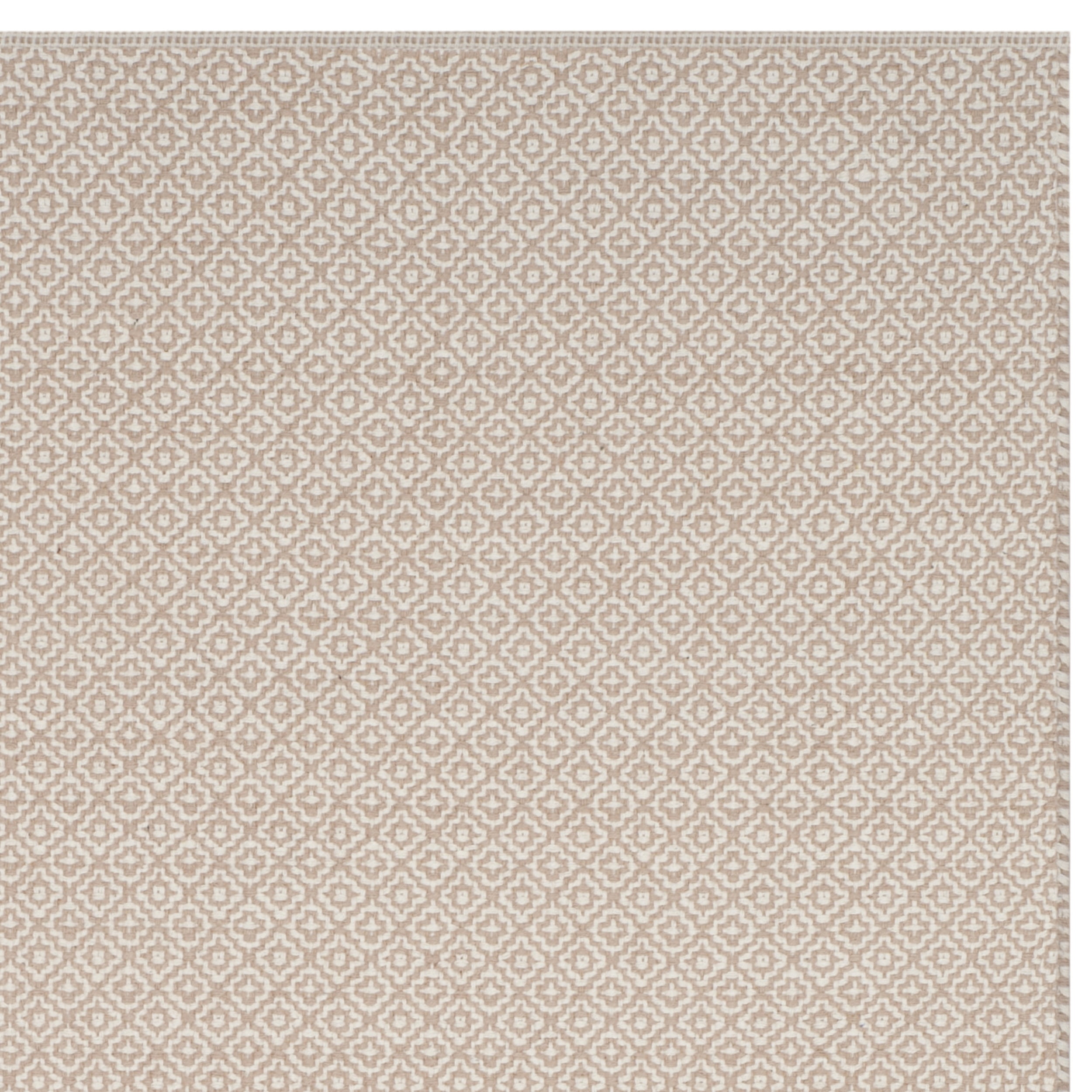 SAFAVIEH Montauk Audra Geometric Cotton Area Rug, Ivory/Beige, 4' x 6'