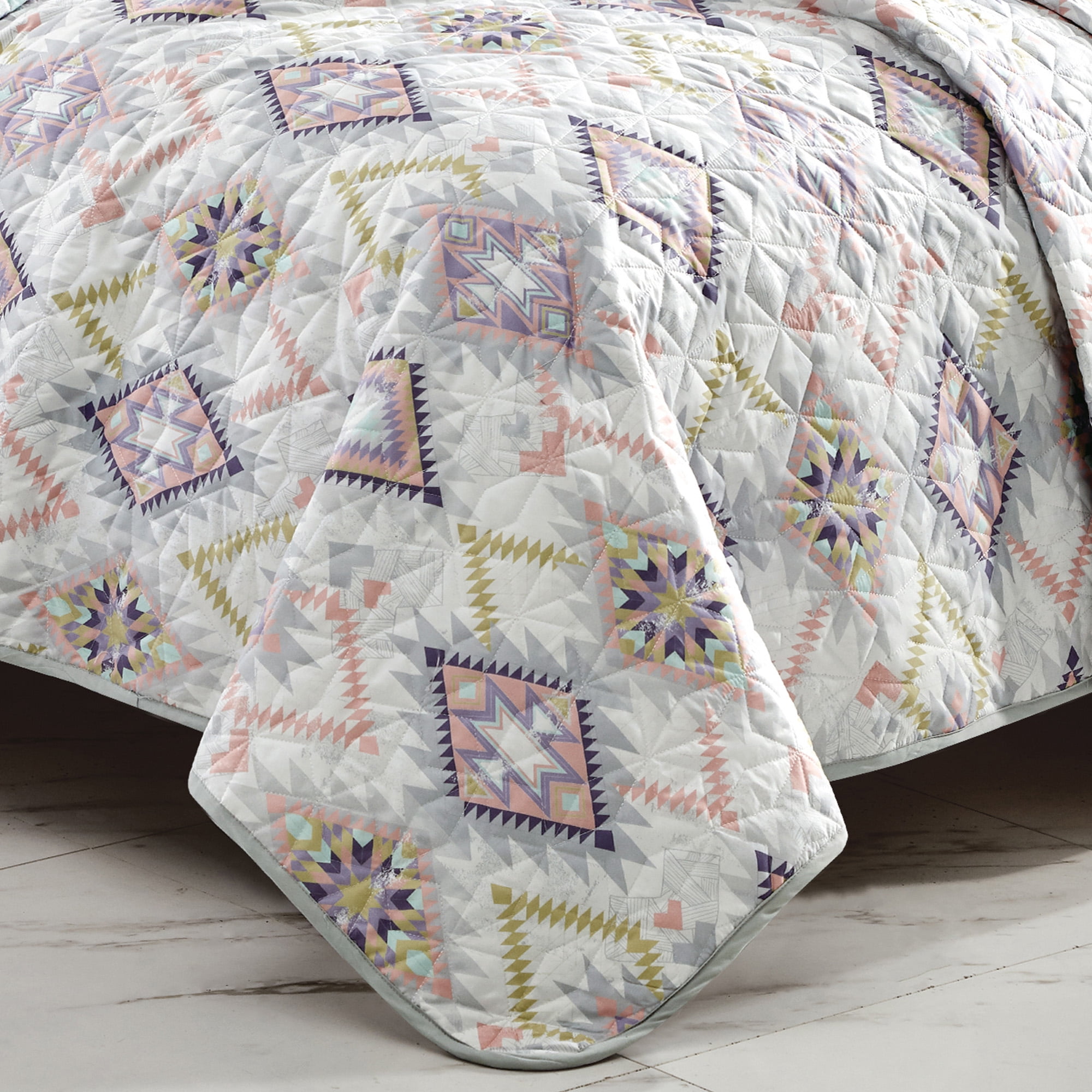 Evjk 3-Piece Decorative Lightweight Bedspread Set – Reversible, Microfiber with Minimalist Print, King