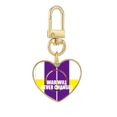 thumbnail image 1 of La guerra nunca cambia Llavero de metal en forma de corazón dorado, 1 of 3