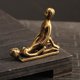 thumbnail image 5 of Estatuilla de personas de latón Mini estatua divertida figura de bronce para regalo de decoración de oficina EstiloB BLESIY Estatuilla de escritorio, 5 of 8