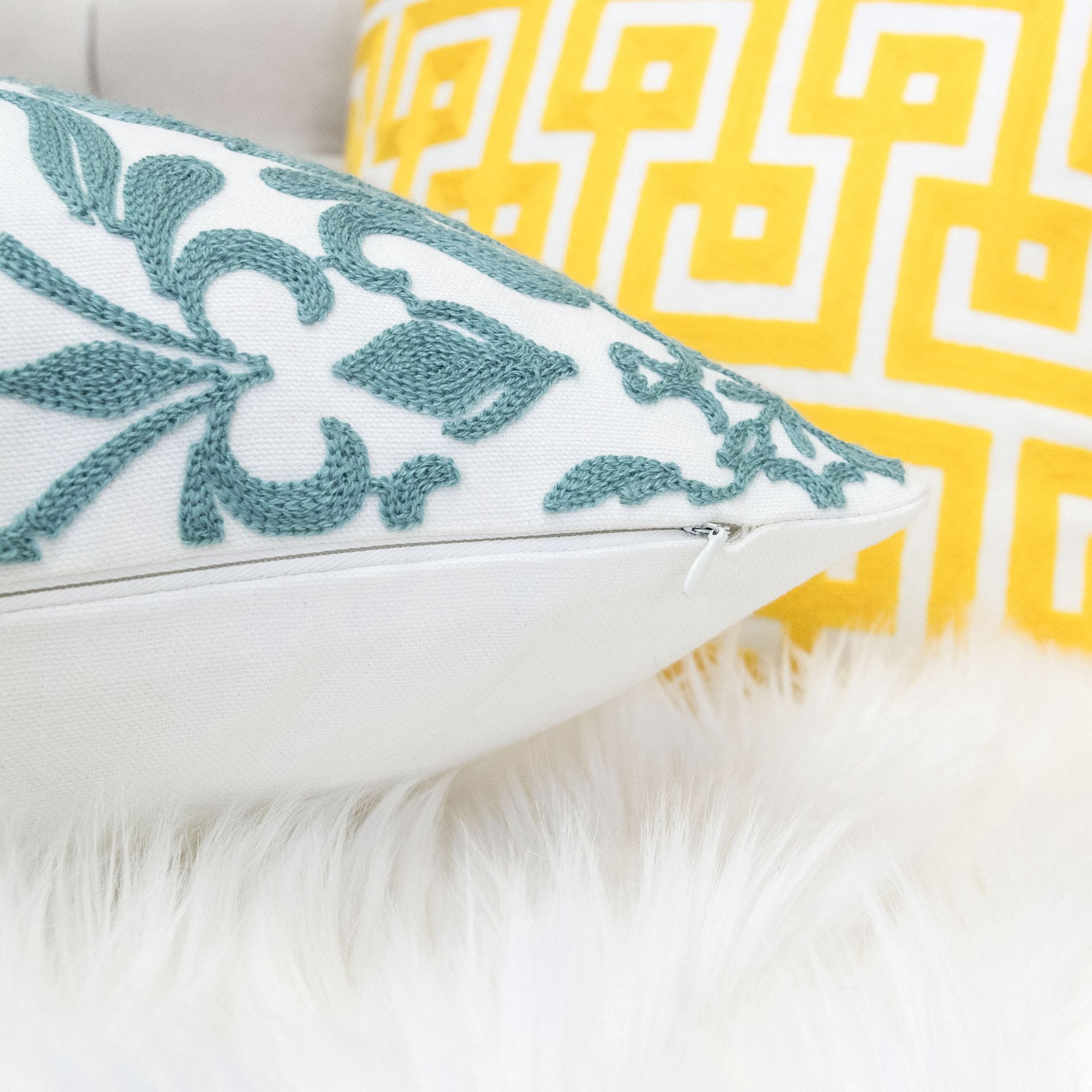 Kelsey Yellow Abstract Polyester 18 in. x 18 in. Throw Pillow (Set of 2)