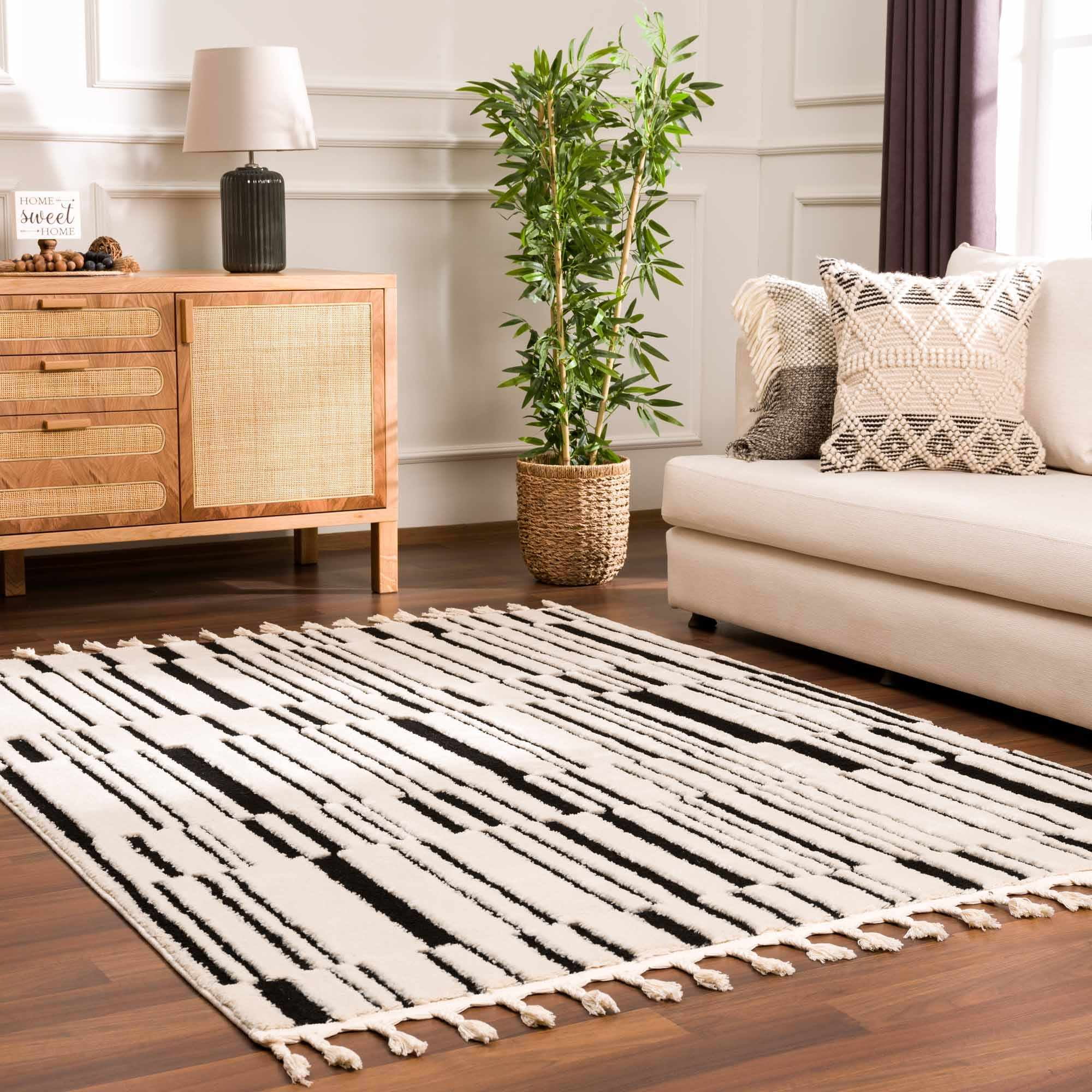 Hauteloom Deren Hallway, Kitchen Bohemian Shag Runner Rug - Soft Shaggy Farmhouse - High Plush Pile - Black, White, Cream, Light Beige, Ivory - 2'7" x 7'3"