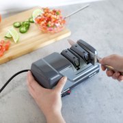Chef’sChoice Model 323 Commercial Electric Knife Sharpener, 2-Stage 20-Degree Dizor, in Gray (0323000)