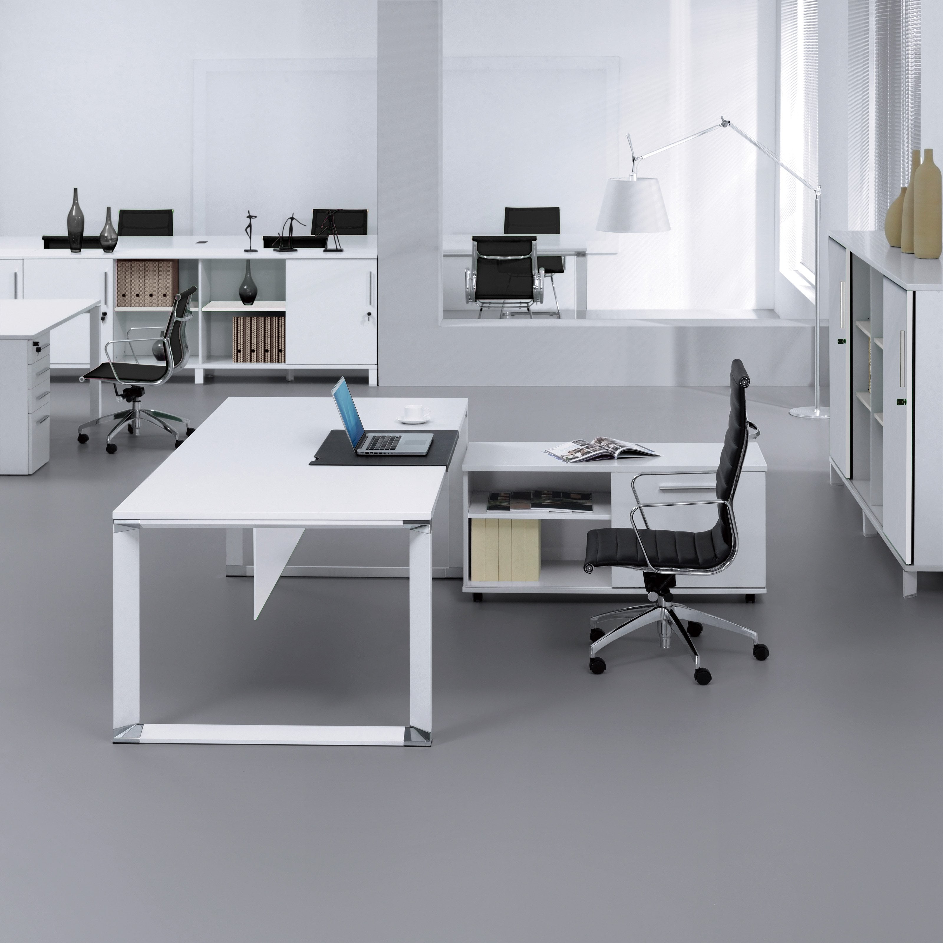 Jesper Office 500 Series Executive Desk 586 586 Wh Walmart