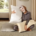 thumbnail image 2 of Almohada BHZ King Size de Plumas de Ganso Gris con Funda de Satén, 2 of 9