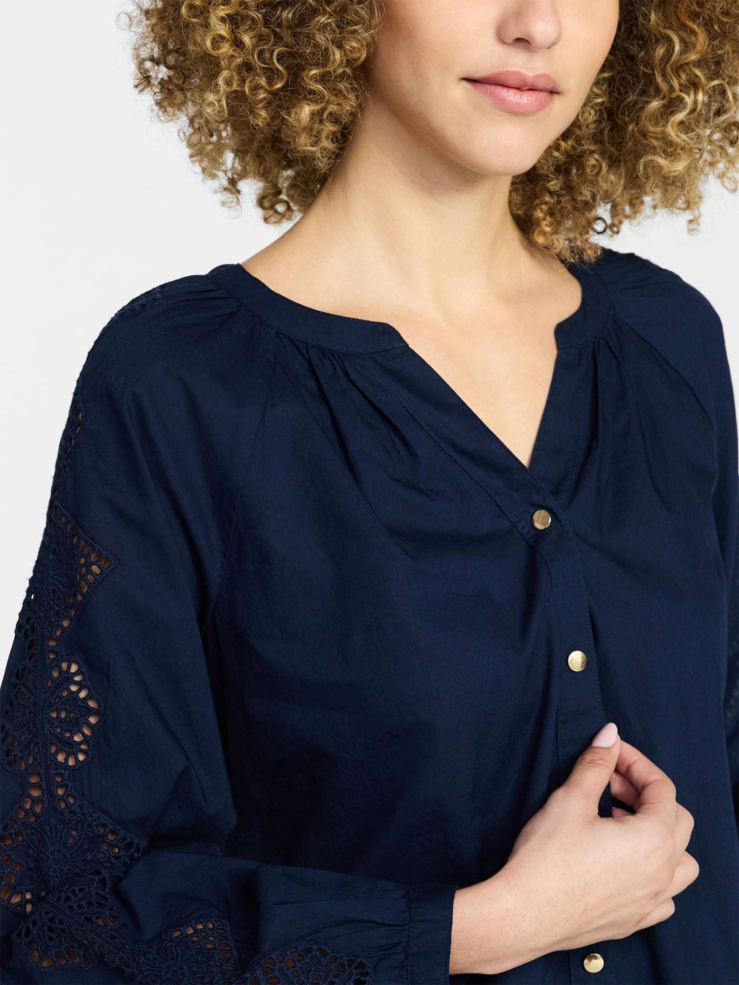 Time and Tru Women's Eyelet Blouse with Long Sleeves, Sizes XS-XXXL