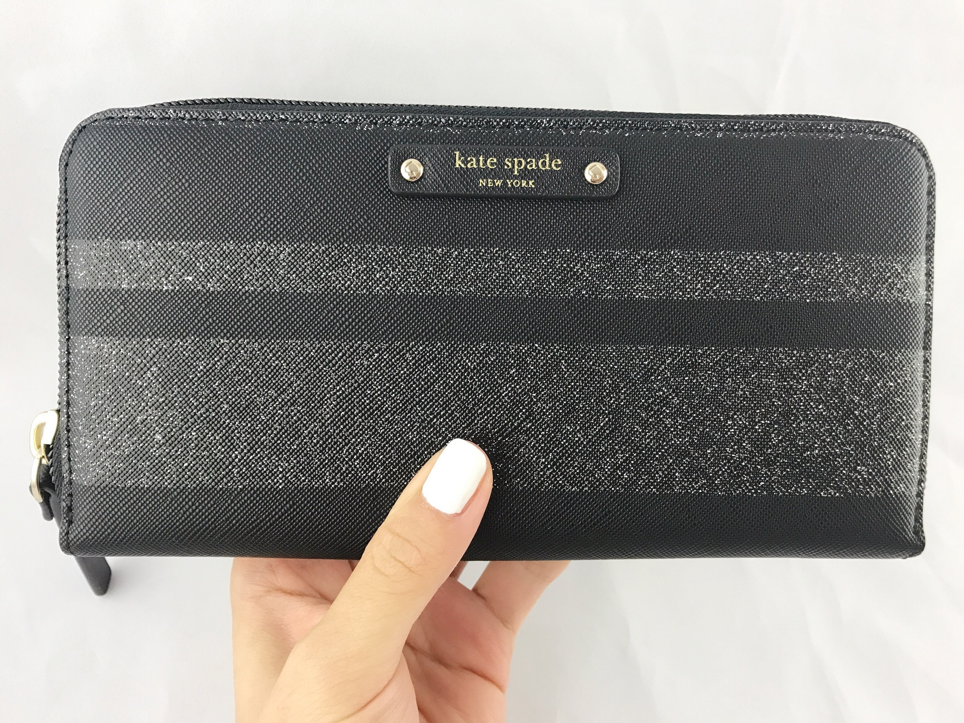 kate spade new york zip wristlet
