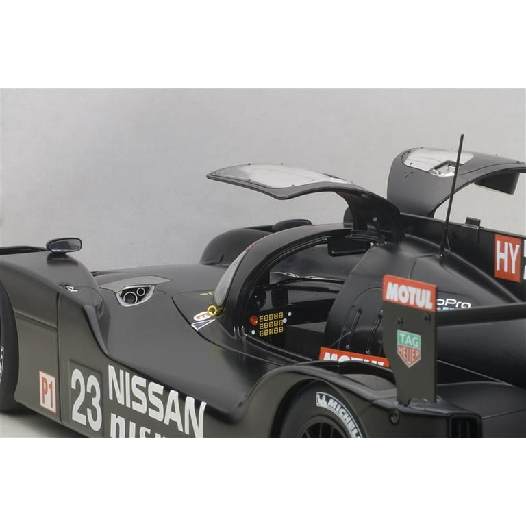 AUTOart NISSAN GT−R TEST CAR #230 2008 Nissan GT-R Super GT – Test Car (Super GT Championship