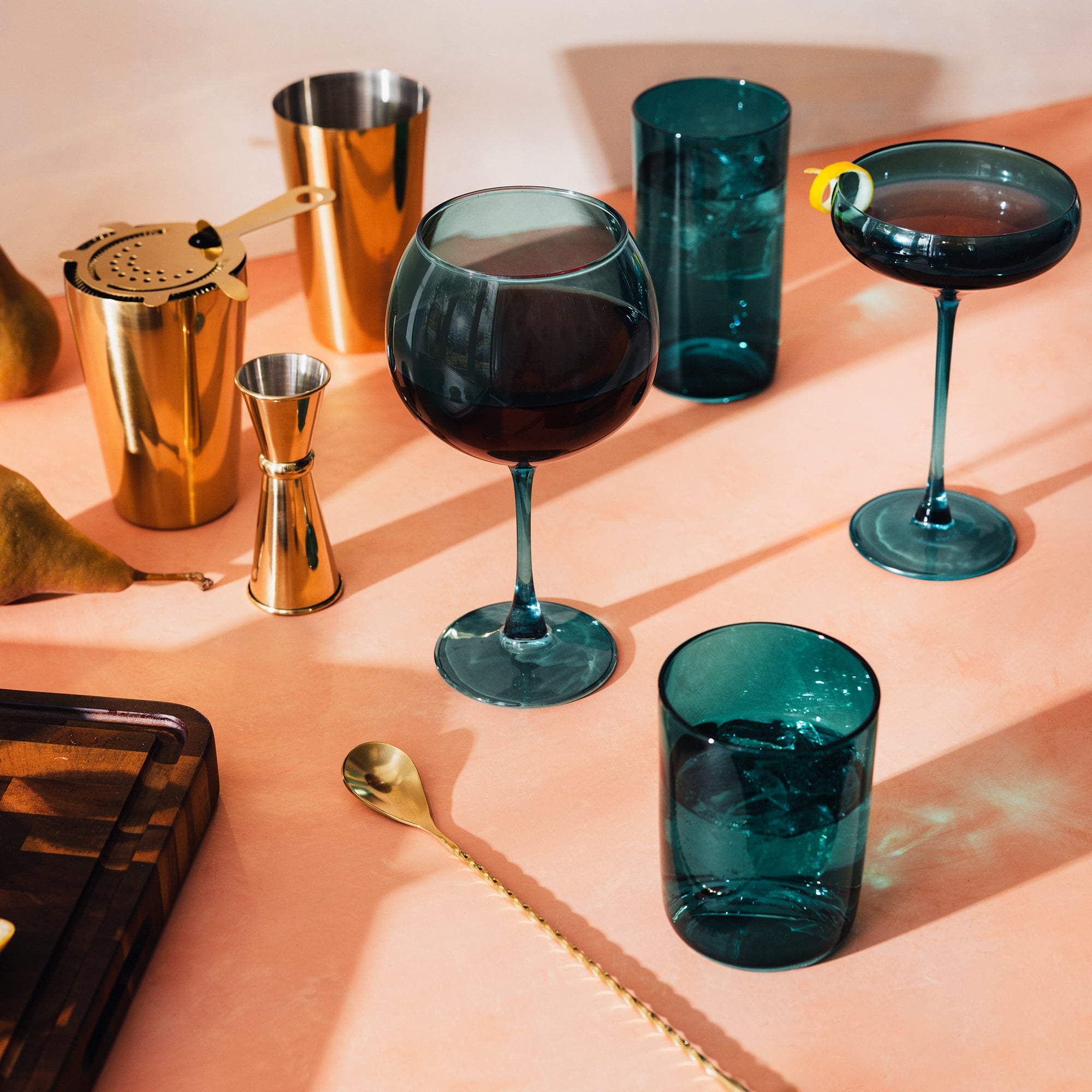 Thyme & Table 21 fl oz Emerald Green Sphere Stemmed Wine Glasses, Set of 4