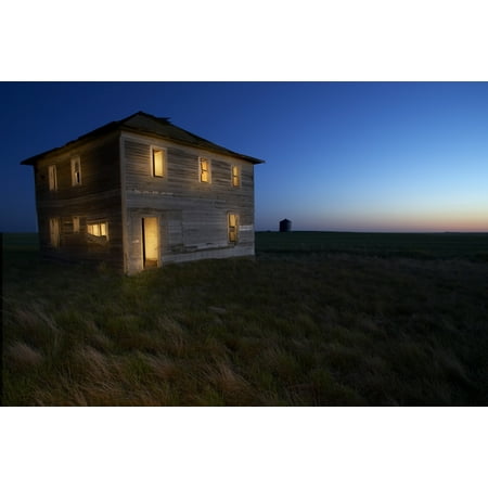 - Abandoned Farmhouse At Dusk Near Leader Saskatchewan Stretched Canvas - Gemstone Images Design Pics (17 x 11)