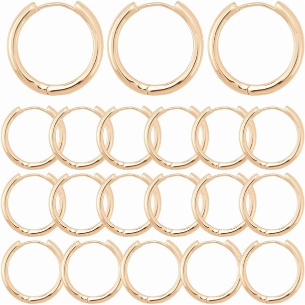 1 caja de 20 aros dorados Huggie de latón para pendientes, aros redondos de metal a granel, pequeños aros para cartílago con cierre de pestillo.