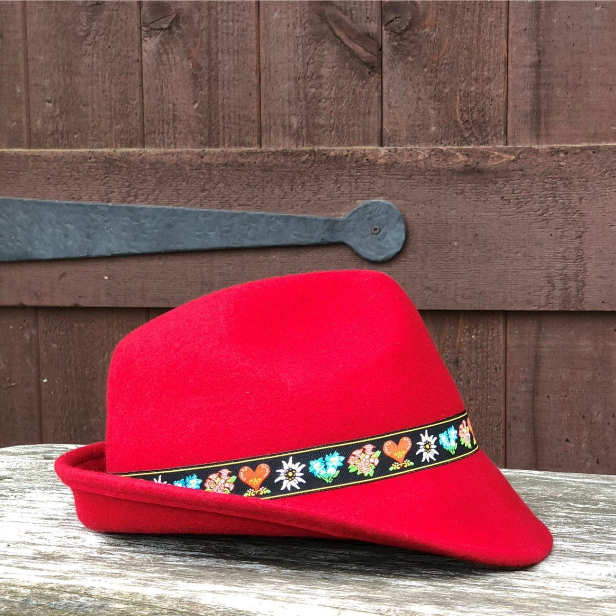 Tyrolean German Alps Red Deluxe Alpine 100% Wool Hat with Edelweiss Band | Hat for Men and Women | M