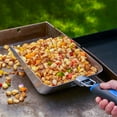 thumbnail image 3 of Razor Griddle Super Scooper Large Stay-Cool Folding Handle, 3 of 9