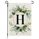 thumbnail image 1 of Xihbxyly Bandera de Jardín de Lino, Inicial de Apellido Personalizada, Estampado de Planta Verde, Pancarta Decorativa de Doble Cara, Decoración para Patio, Porche o Balcón, 30 X 45 Cm, 1 of 2