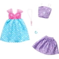 thumbnail image 1 of Conjunto de ropa de moda Barbie Fashions con 2 atuendos y accesorios, 1 of 3